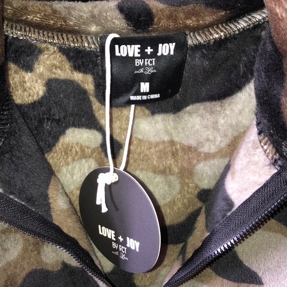 Cropped camo sweater - Picture 2 of 3